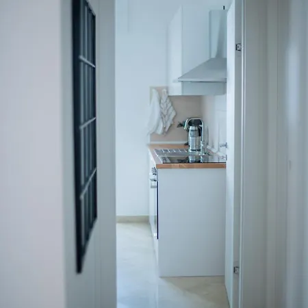 Dall Arca Smart Flat - Station Checkpoint * バーリ